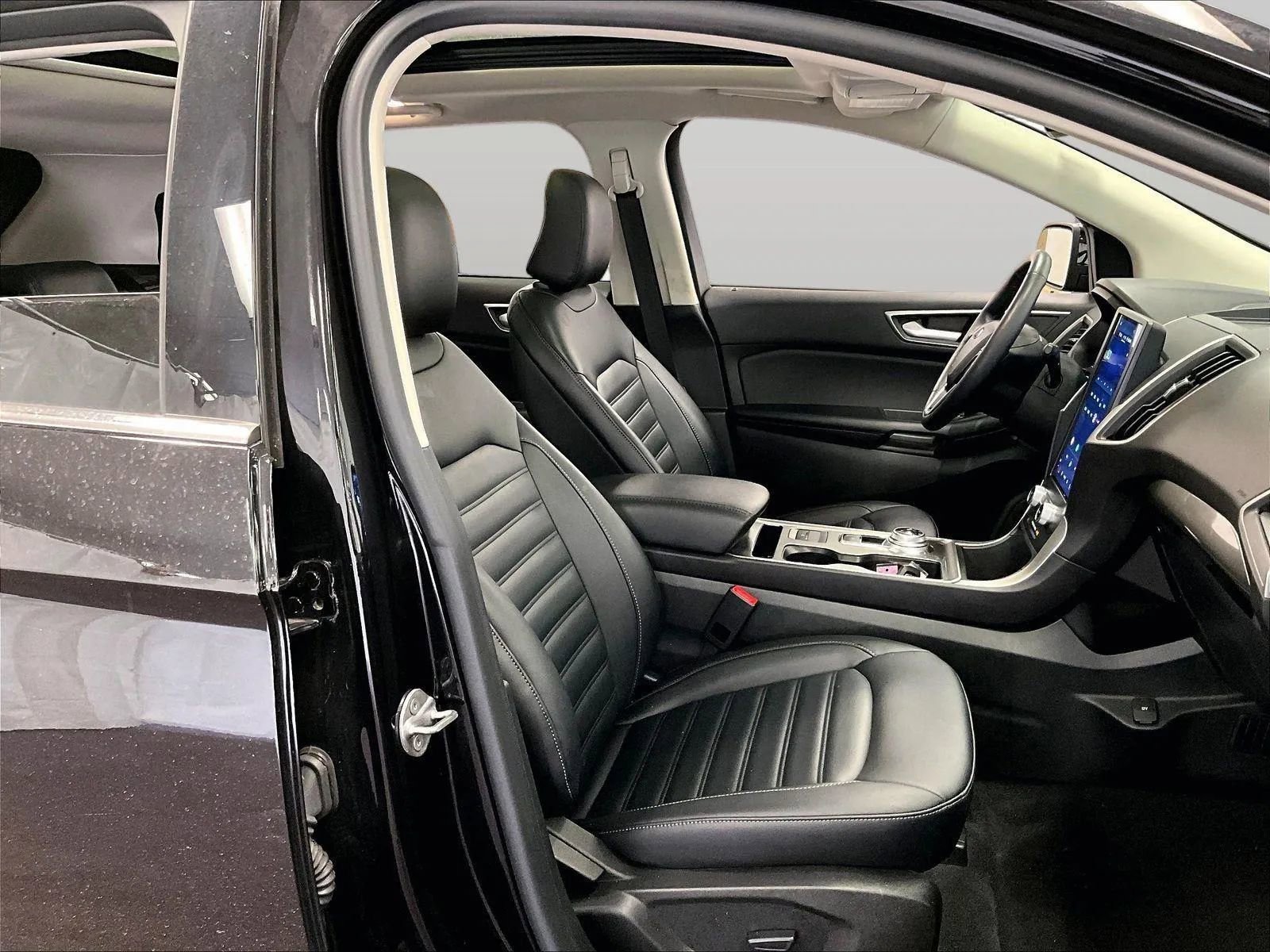 Certified 2023 Ford Edge SEL w/ Convenience Package image 7