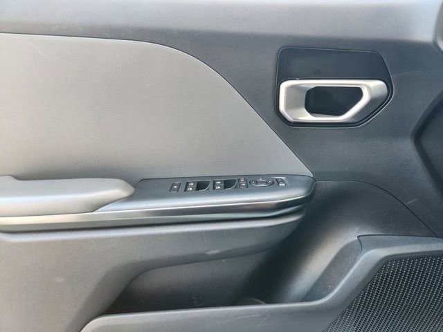 Used 2025 Kia K4 FWD image 21