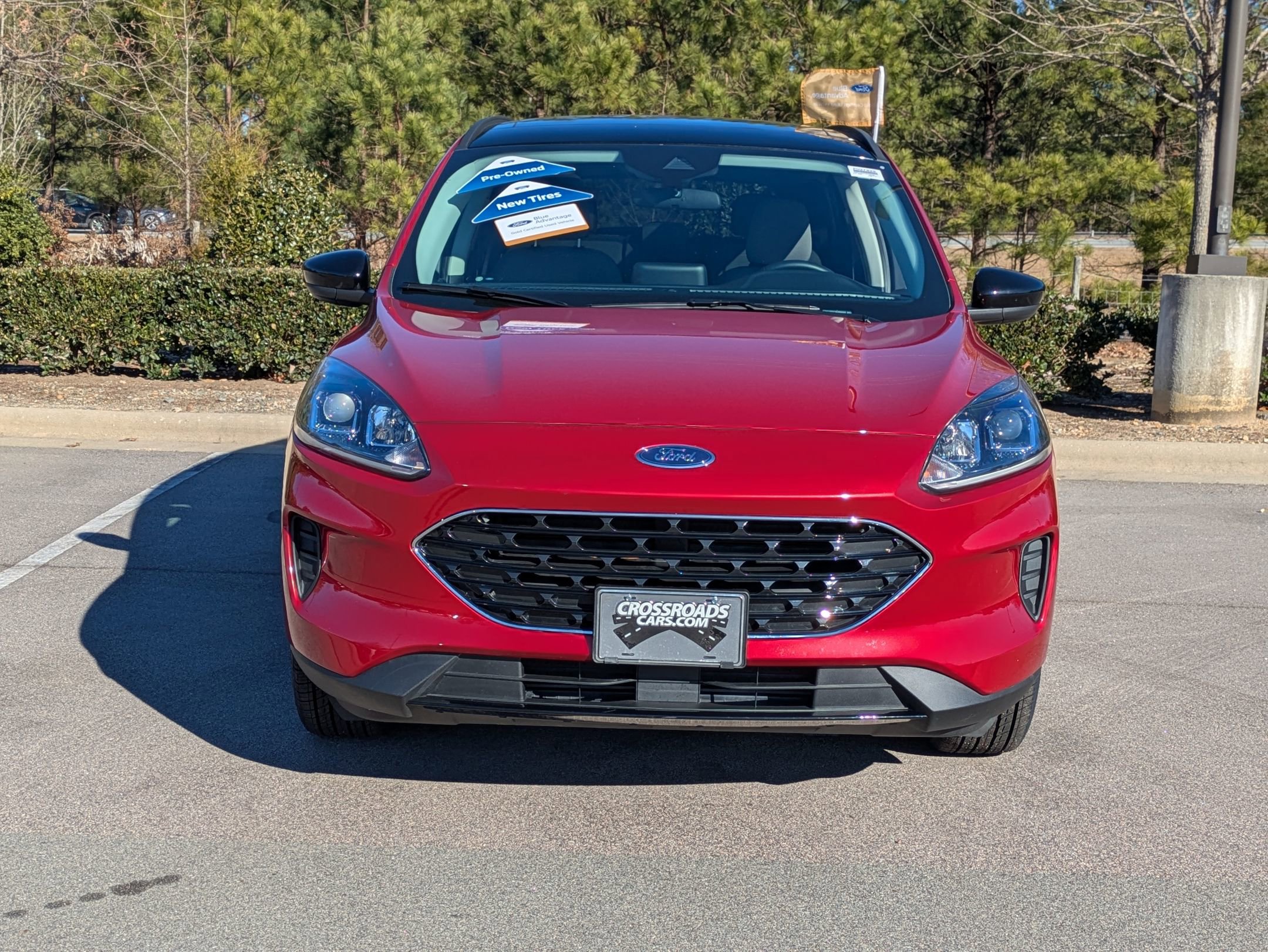 Certified 2022 Ford Escape SE w/ SE Sport Appearance Package image 9