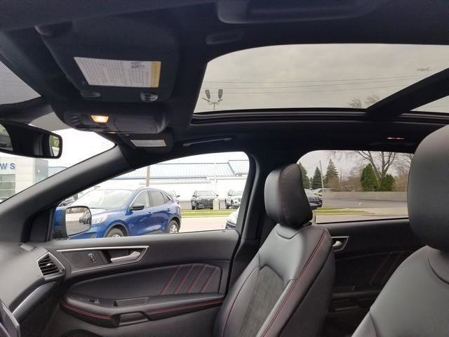 Certified 2023 Ford Edge ST-Line AWD/4WD image 15