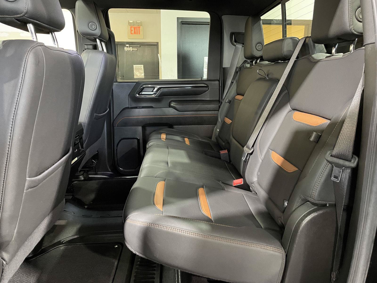 Used 2024 GMC Sierra 2500 AT4 w/ AT4 Premium Plus Package AWD/4WD image 25