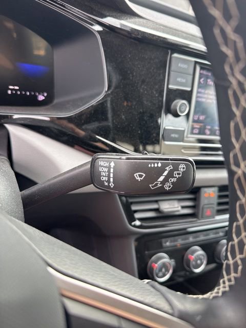 Used 2024 Volkswagen Taos S image 31