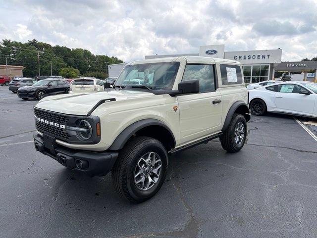 Certified 2025 Ford Bronco Badlands AWD/4WD image 2