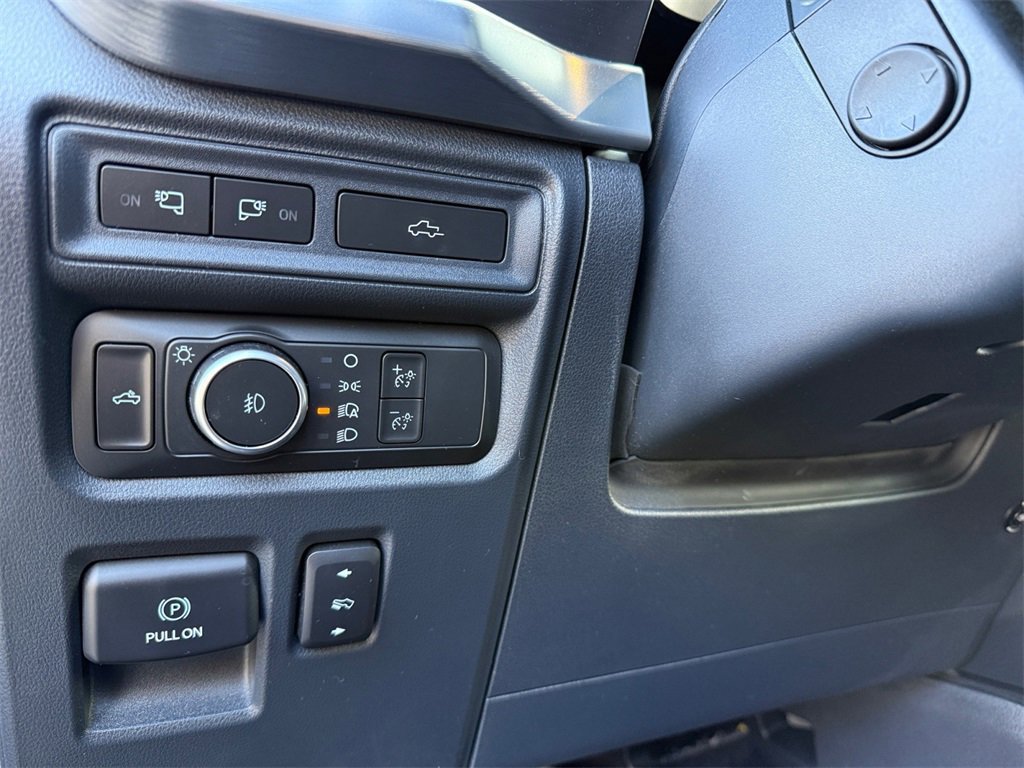 Certified 2022 Ford F150 Lariat w/ Equipment Group 502A High image 20