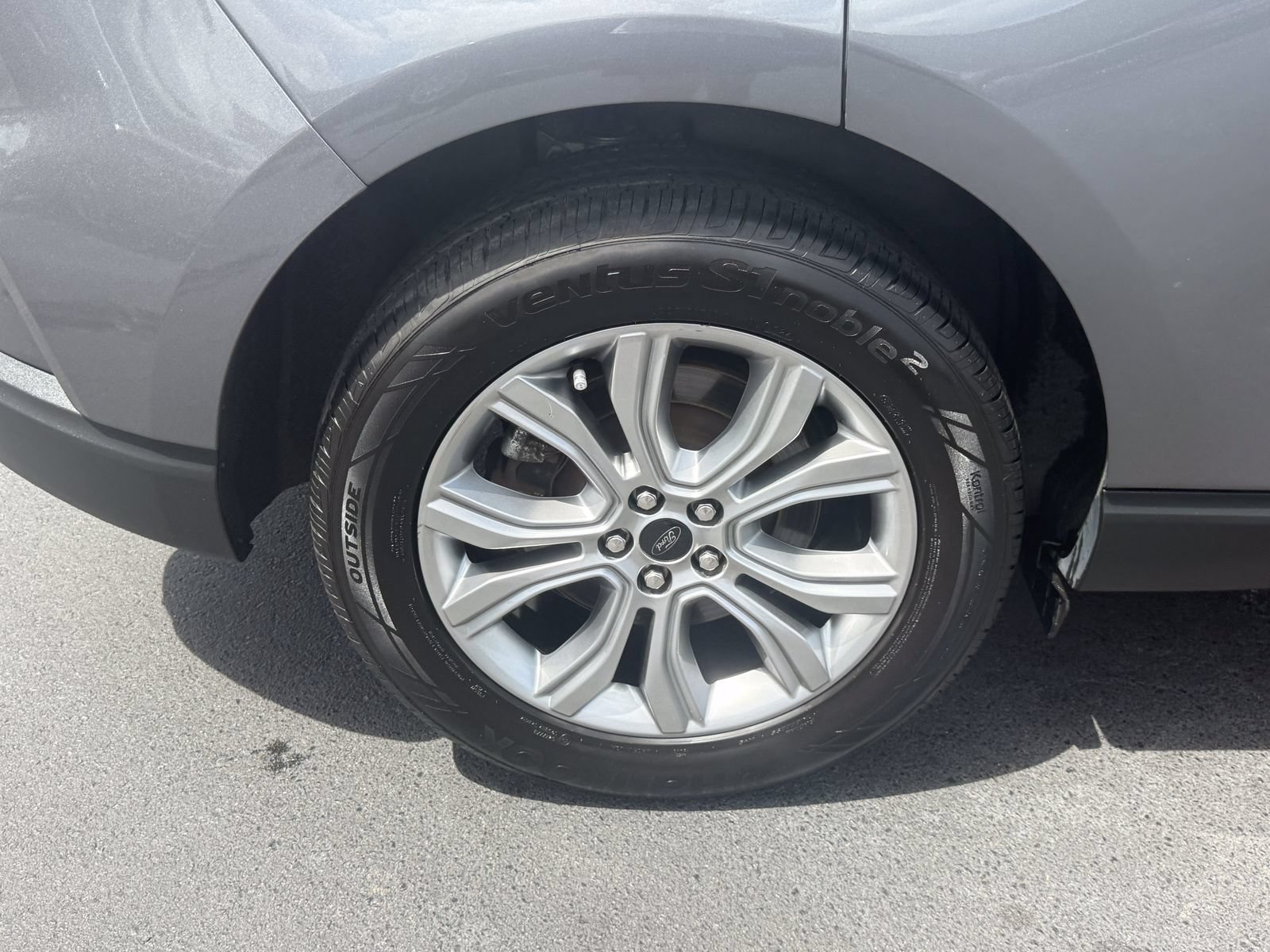 Certified 2023 Ford Edge Titanium AWD/4WD image 33