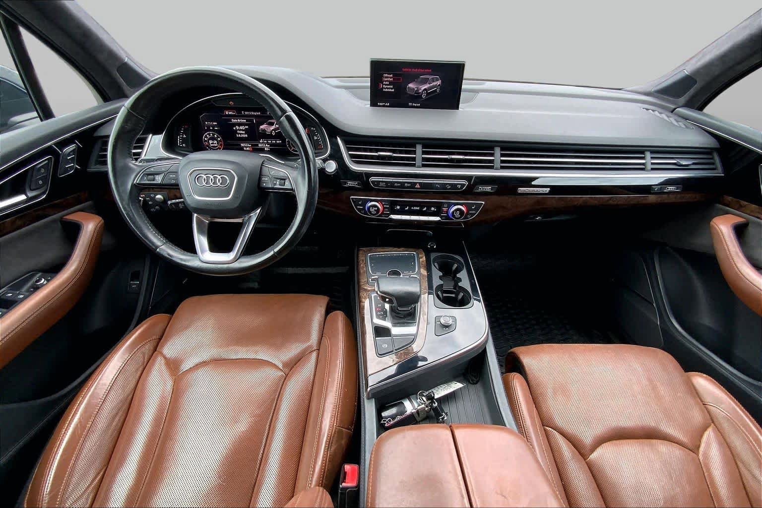Used 2017 Audi Q7 3.0T Prestige AWD/4WD image 16