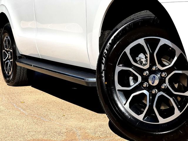 Certified 2022 Ford Expedition XLT image 2