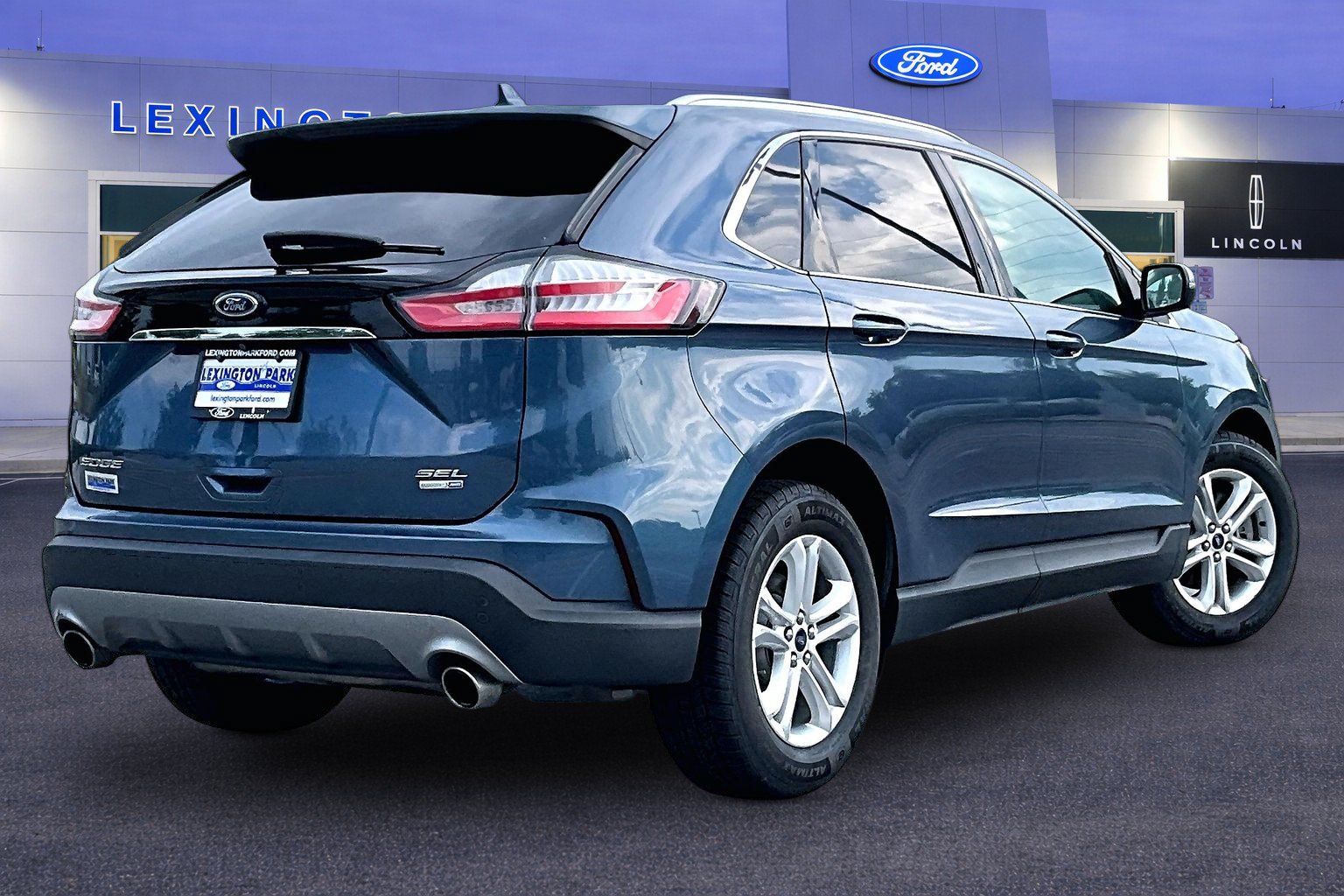 Certified 2019 Ford Edge SEL w/ Equipment Group 201A AWD/4WD image 5