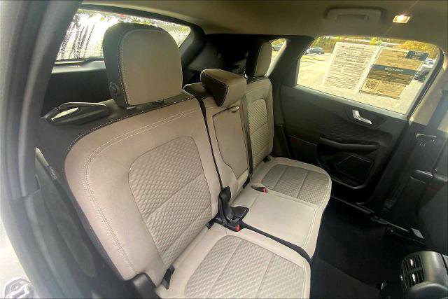 Certified 2020 Ford Escape SE image 19