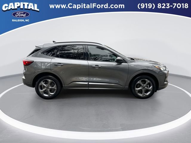 Certified 2024 Ford Escape ST-Line w/ Tech Pack #1 image 7