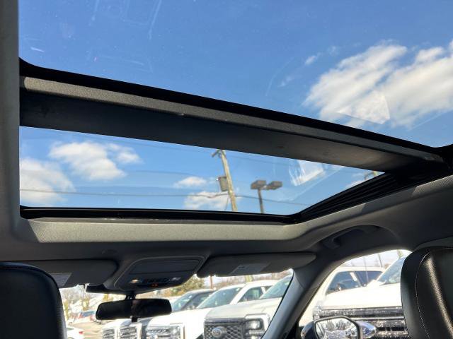 Certified 2022 Ford Explorer XLT w/ Equipment Group 202A image 7