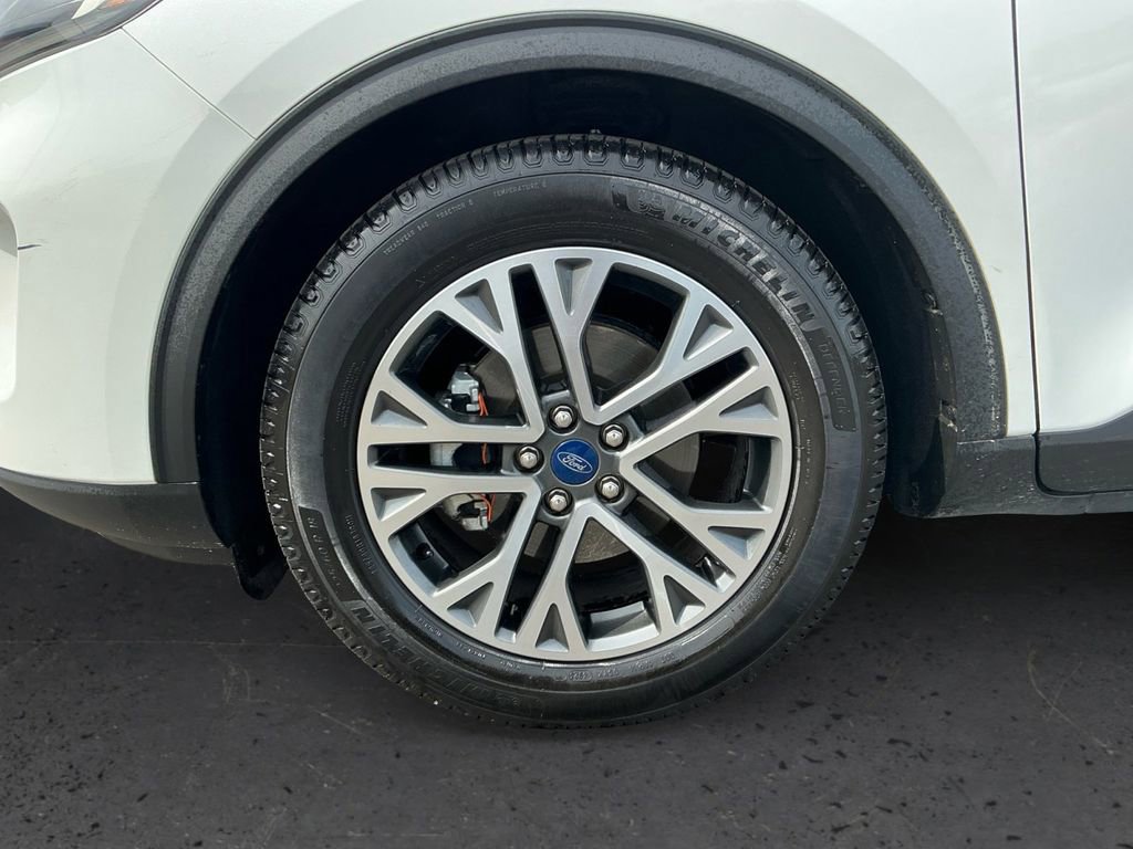 Certified 2020 Ford Escape SEL FWD image 13