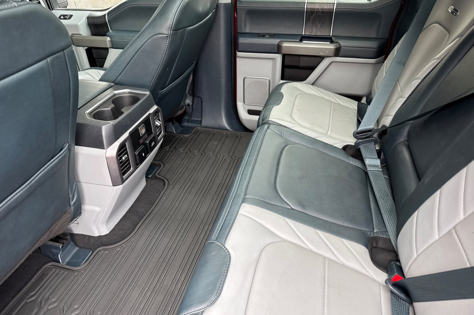 Certified 2022 Ford F350 Limited AWD/4WD image 12