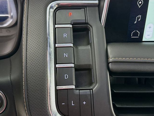 Used 2024 GMC Yukon AT4 w/ AT4 Premium Package image 20