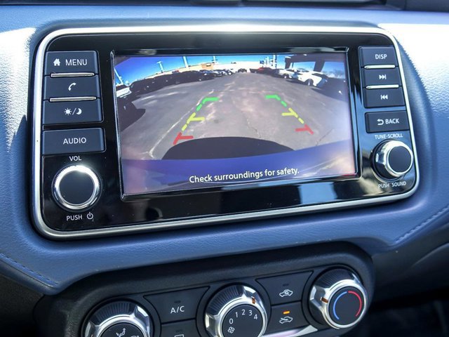Used 2025 Nissan Versa SV FWD image 20