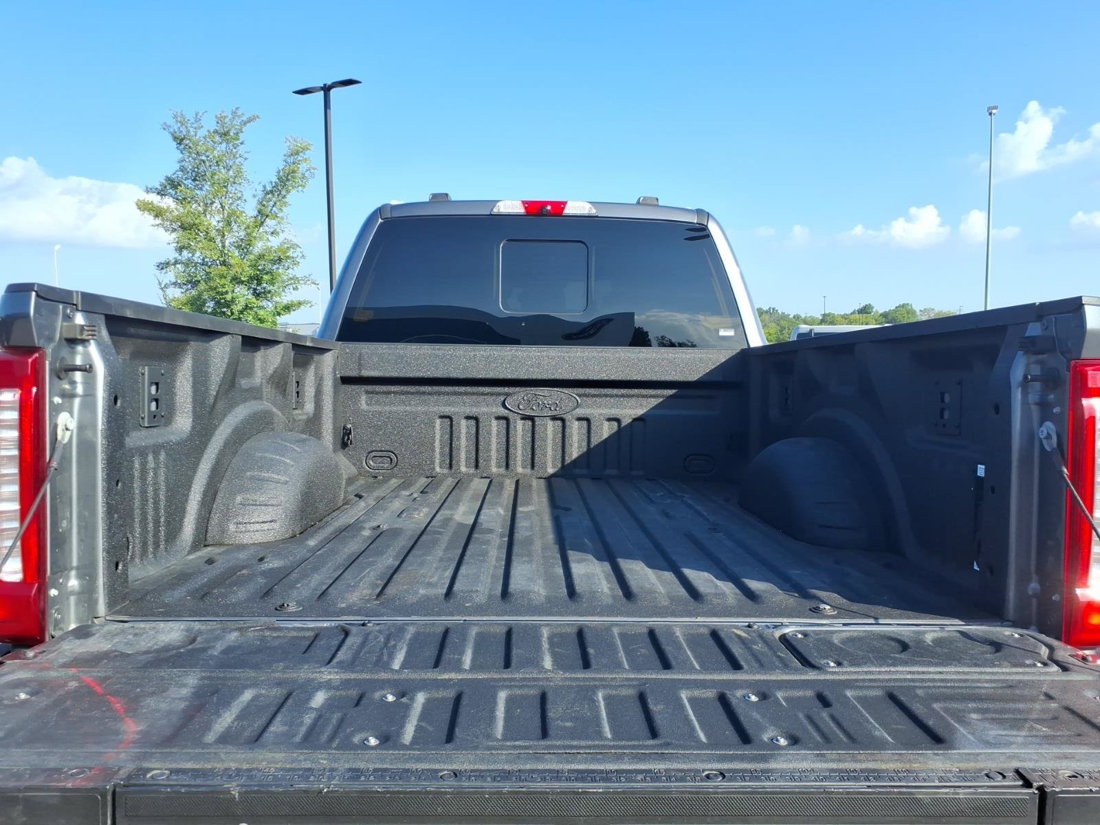 Certified 2024 Ford F250 Lariat w/ Lariat Ultimate Package AWD/4WD image 16