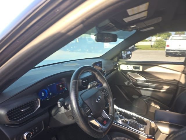 Certified 2020 Ford Explorer ST w/ ST Street Pack image 9