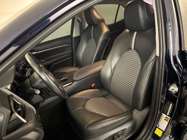Used 2022 Toyota Camry SE FWD image 17