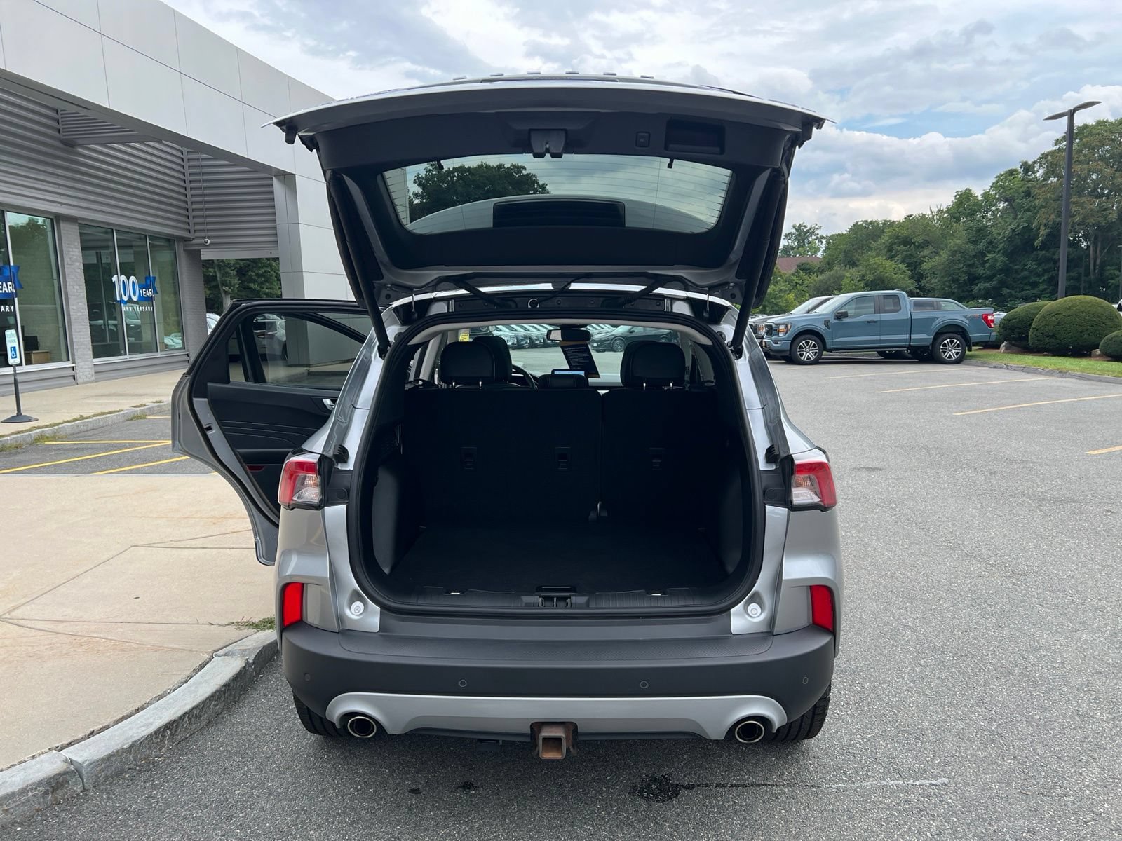 Certified 2022 Ford Escape Titanium w/ Class II Trailer Tow Package AWD/4WD image 10