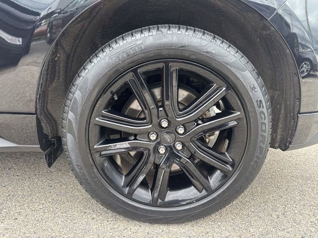 Certified 2023 Ford Edge ST-Line AWD/4WD image 4