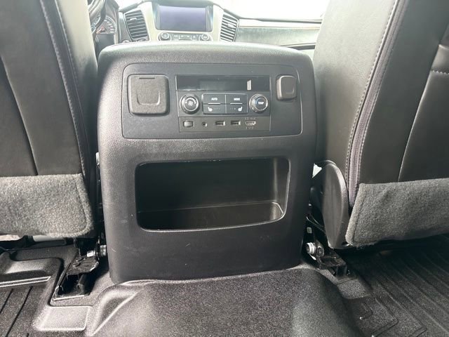 Used 2019 GMC Yukon Denali w/ Open Road Package image 31