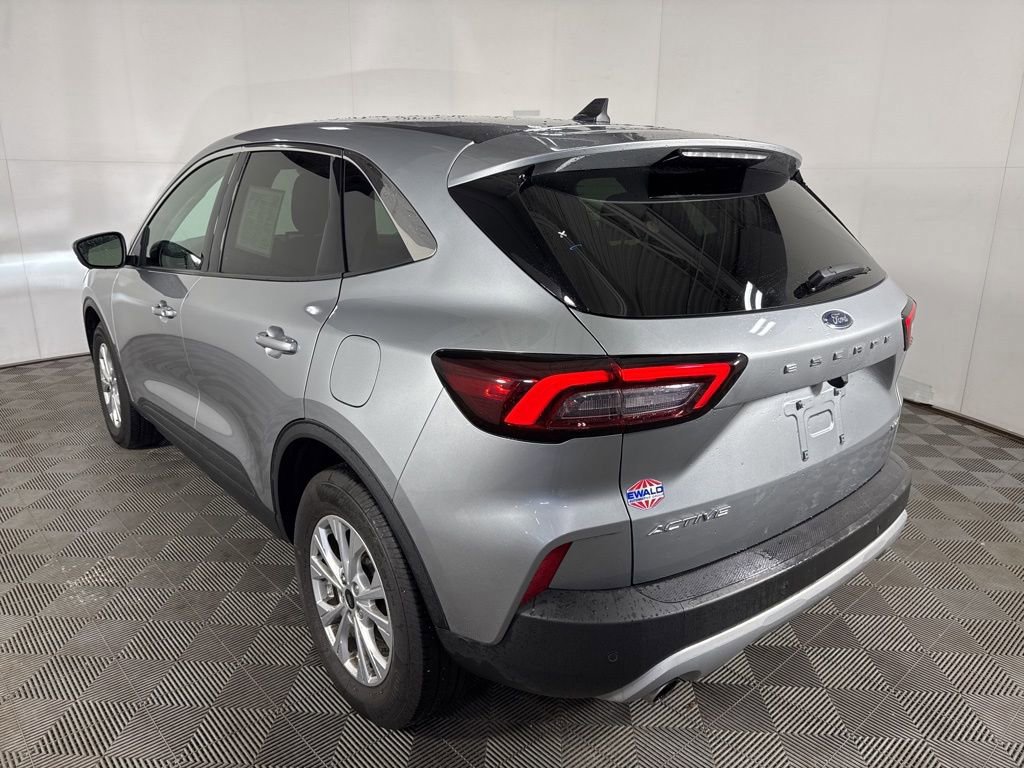 Certified 2023 Ford Escape Active w/ Tech Pack #2 image 3