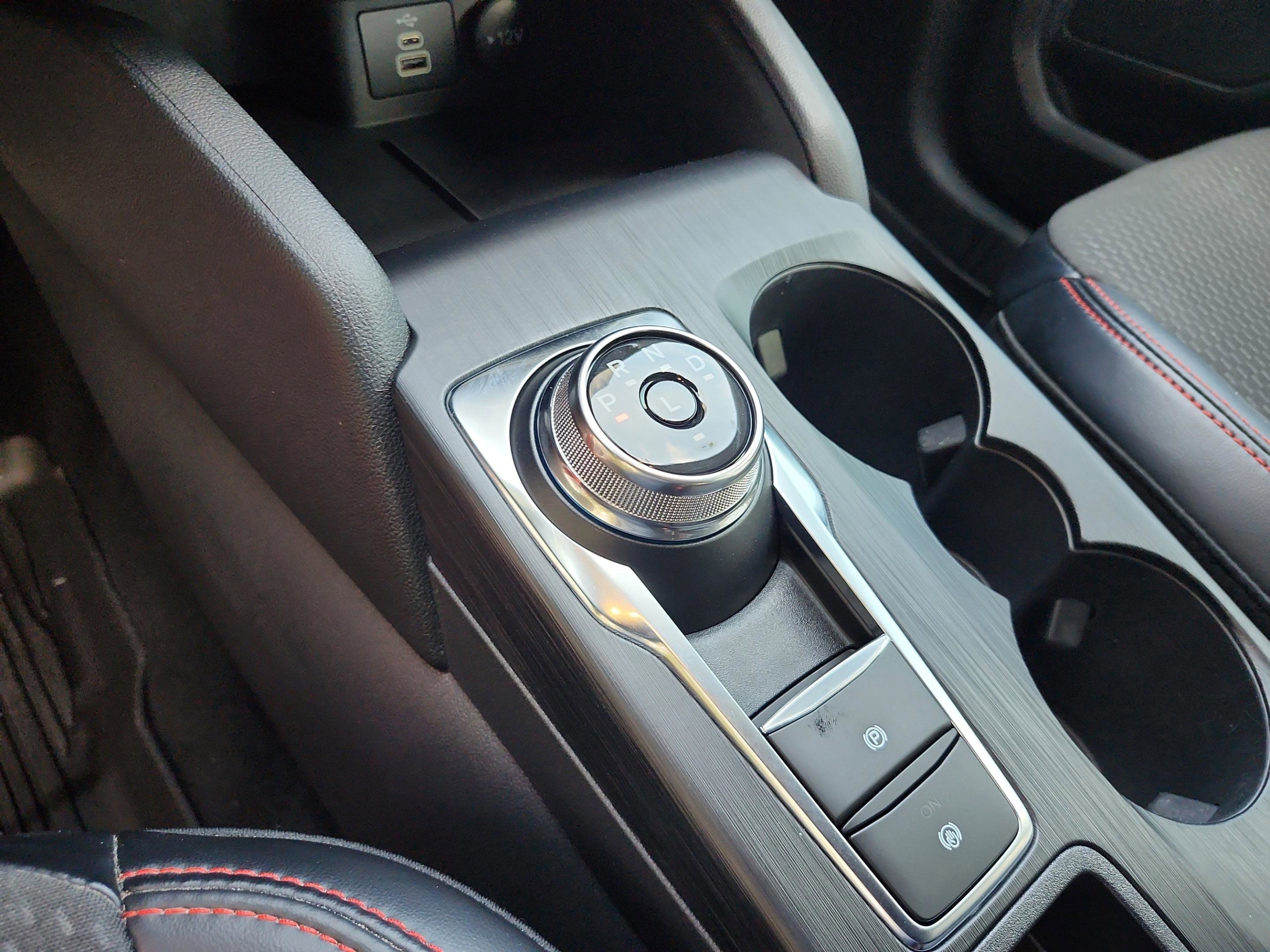 Certified 2024 Ford Escape ST-Line w/ Tech Pack #1 image 14