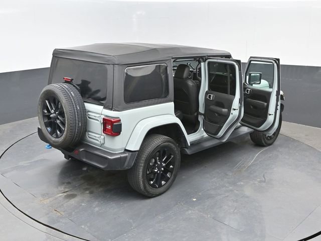 Used 2023 Jeep Wrangler Unlimited Sahara w/ Cold Weather Group AWD/4WD image 25