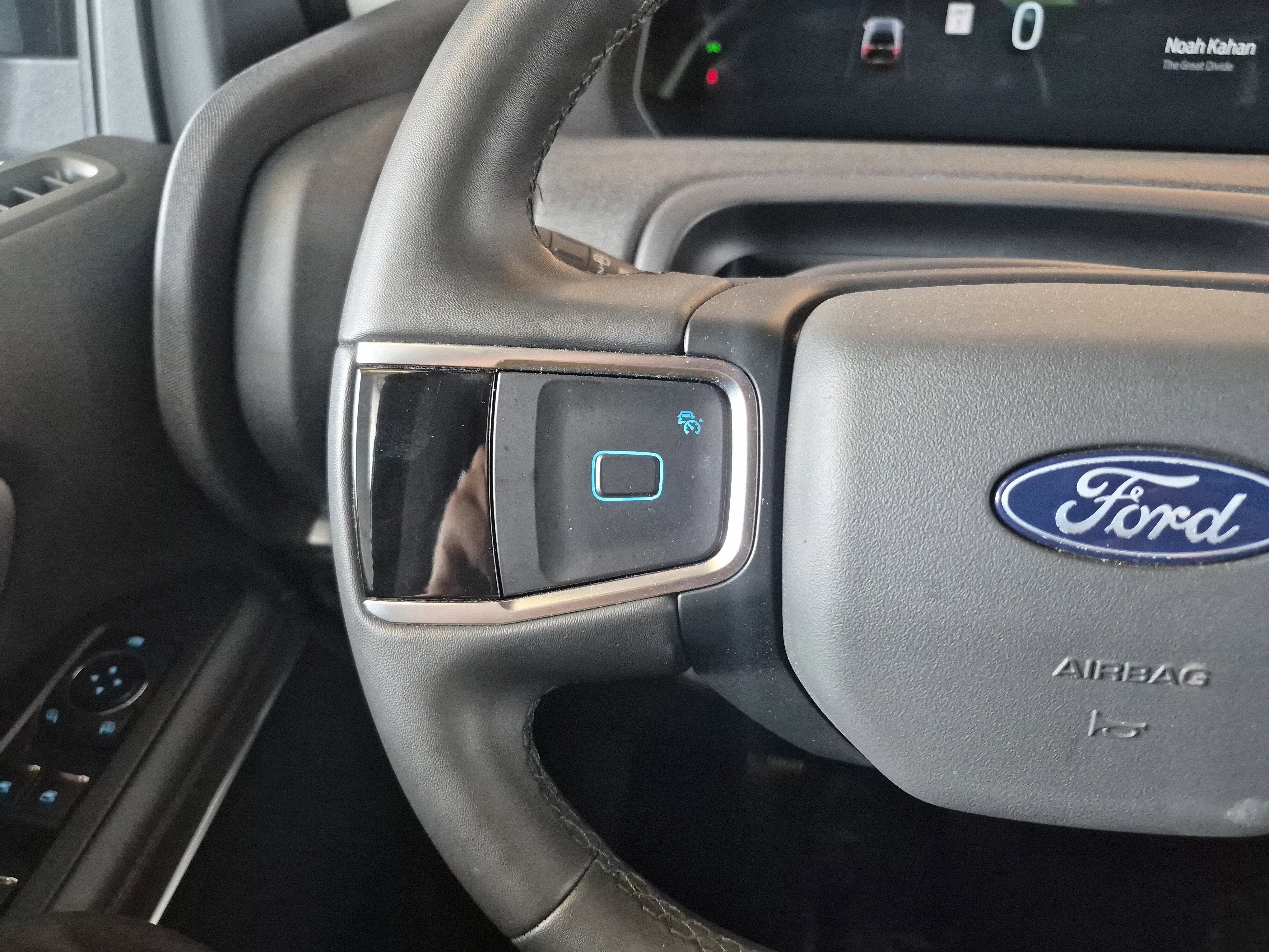 Certified 2025 Ford Expedition Max Active AWD/4WD image 27