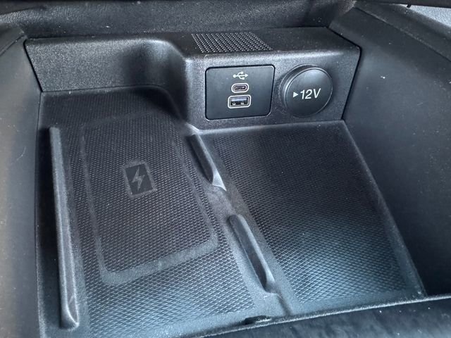 Certified 2025 Ford Escape SE w/ PHEV Premium Package image 27