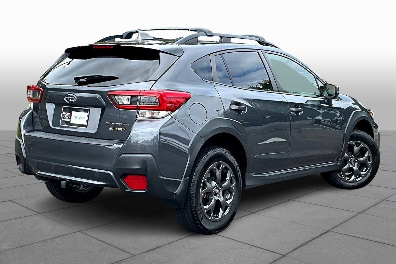 Used 2022 Subaru Crosstrek 2.5i Sport w/ Moonroof Package image 4