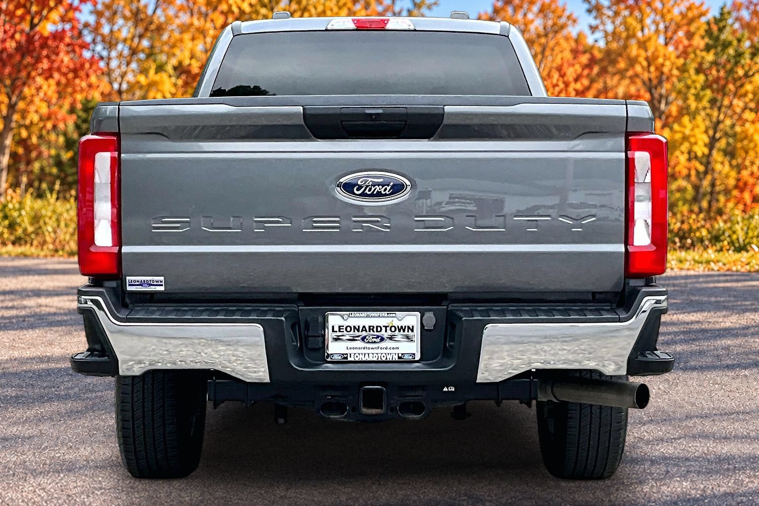 Certified 2023 Ford F250 XLT AWD/4WD image 5