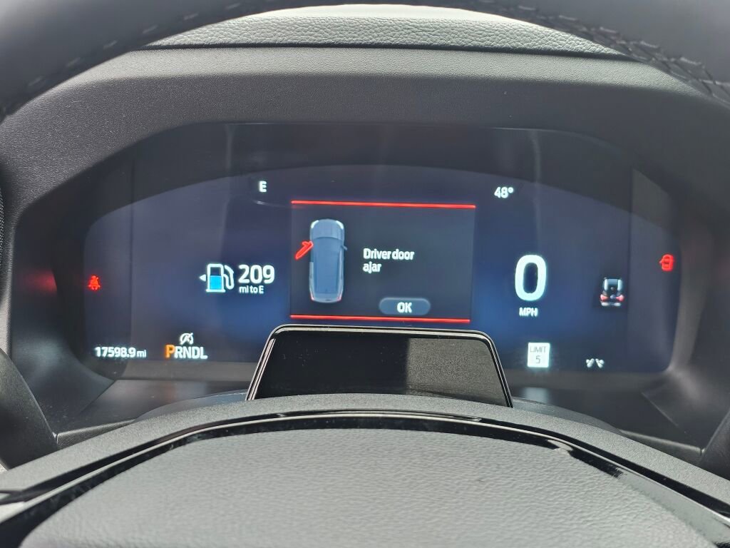 Certified 2025 Ford Explorer Platinum w/ LUX Leather Package image 25