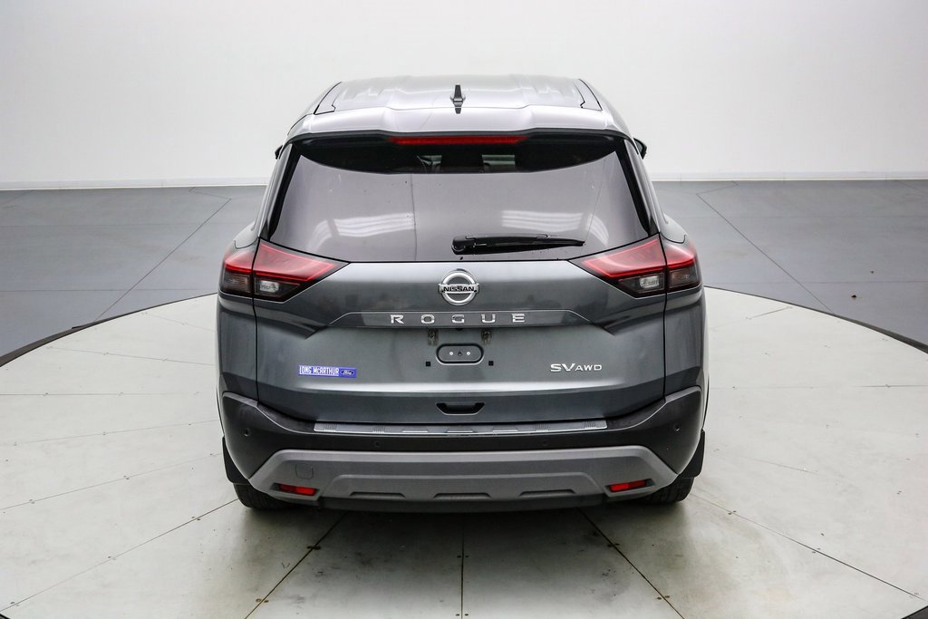Used 2021 Nissan Rogue SV image 4