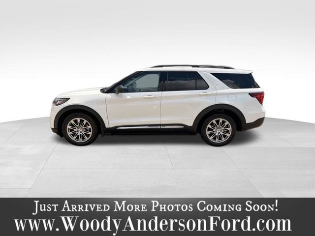 Certified 2025 Ford Explorer Active w/ Active Comfort Package AWD/4WD image 3
