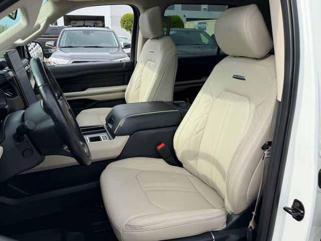 Certified 2023 Ford Expedition Platinum RWD image 7