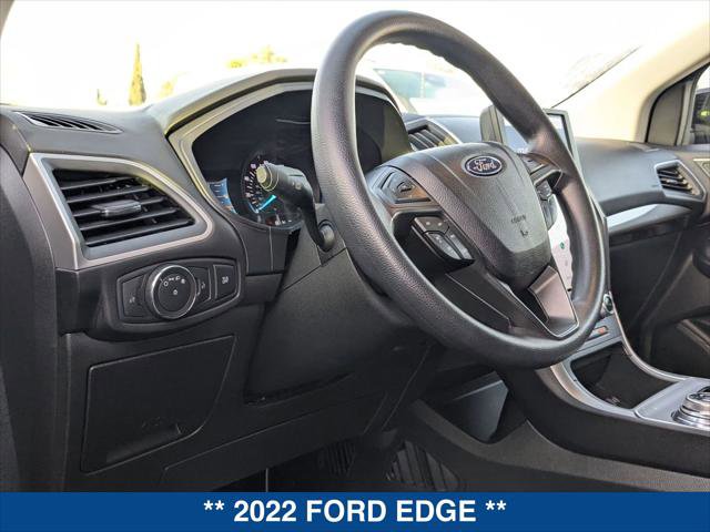 Certified 2022 Ford Edge SE w/ Black Appearance Package AWD/4WD image 12