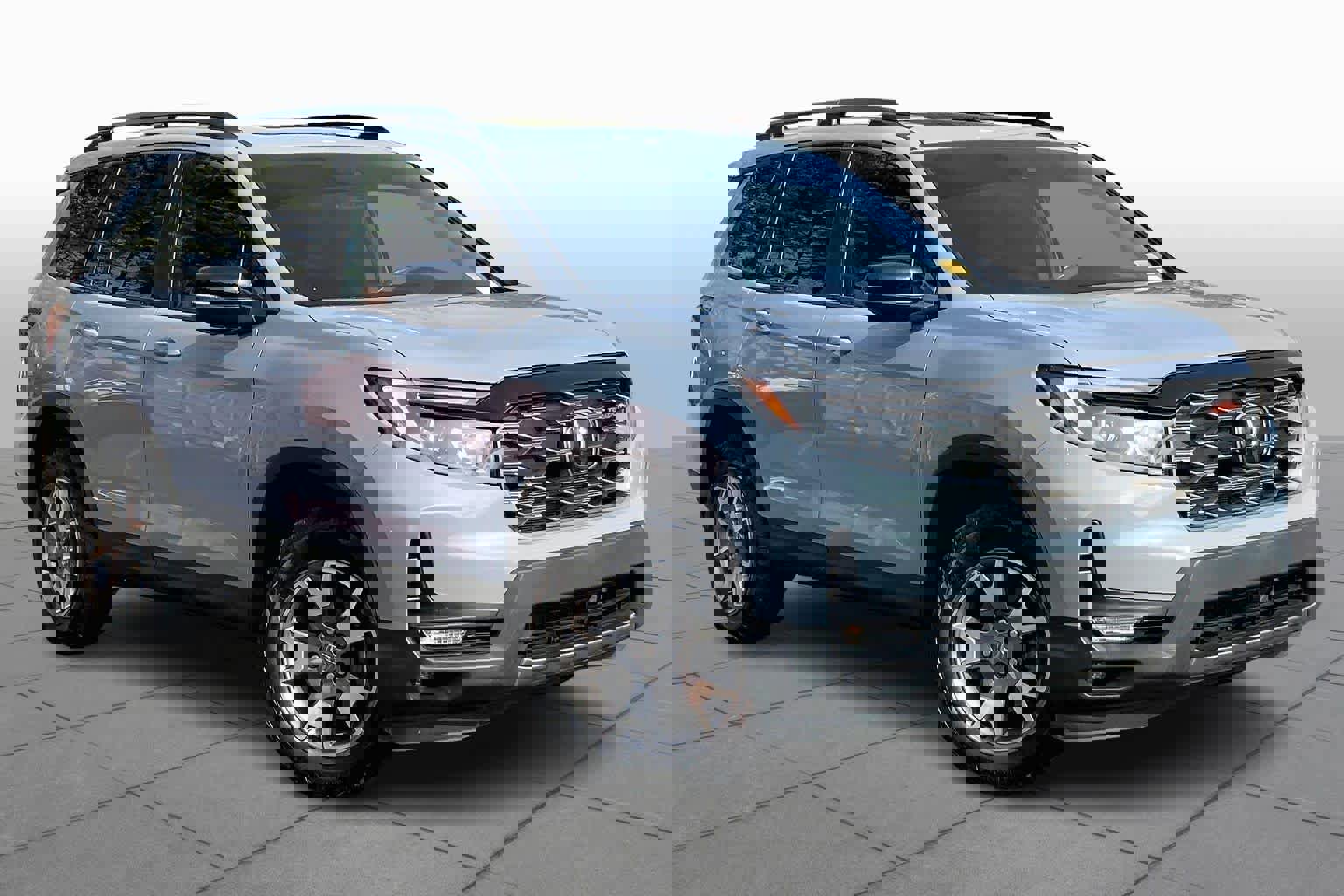 Used 2023 Honda Passport TrailSport image 5