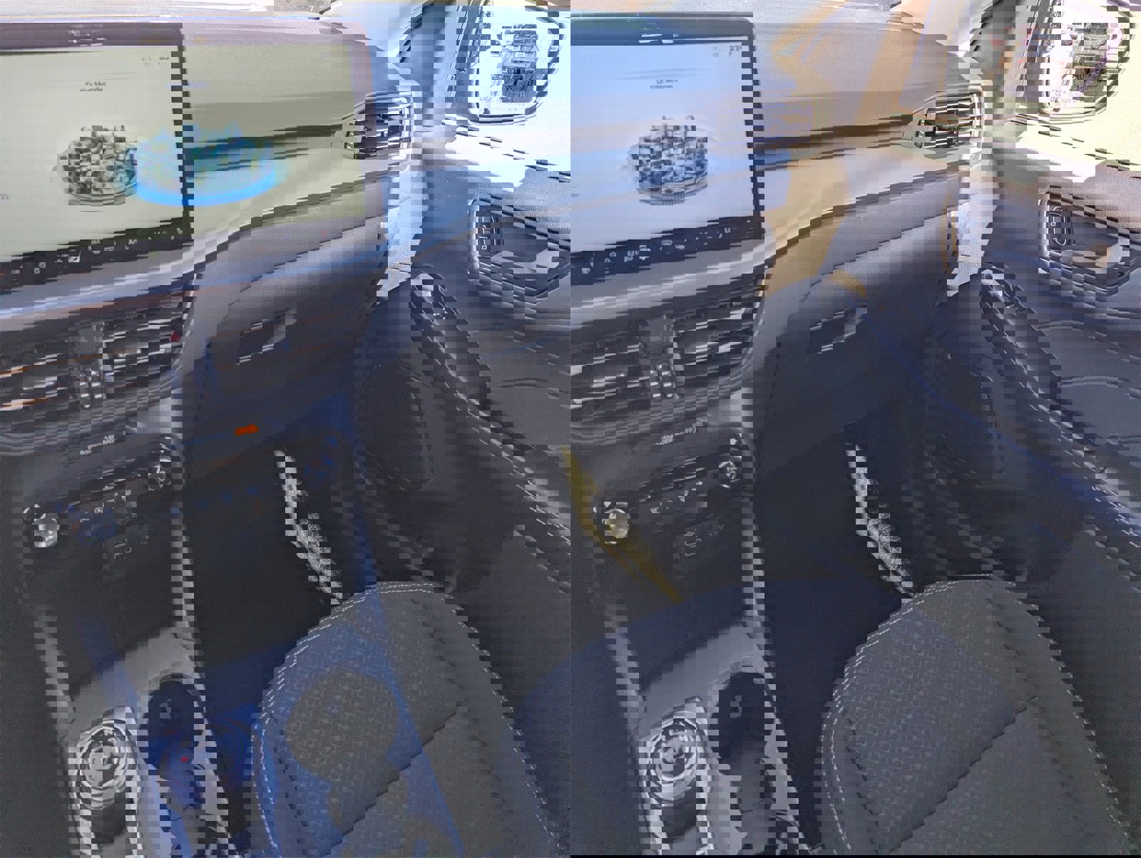 Certified 2024 Ford Escape Active w/ Tech Pack #1 image 19