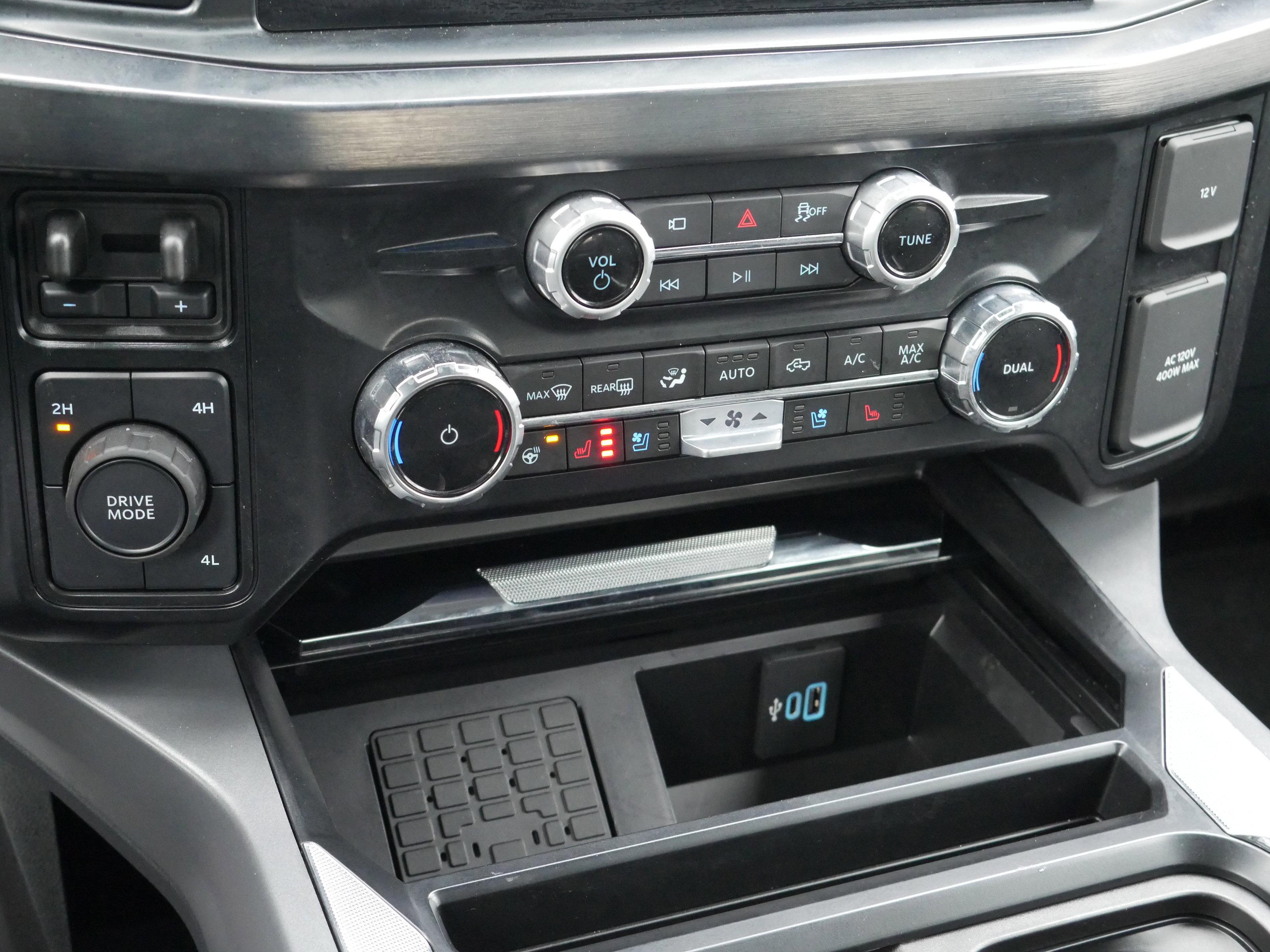 Certified 2025 Ford F450 Lariat image 24