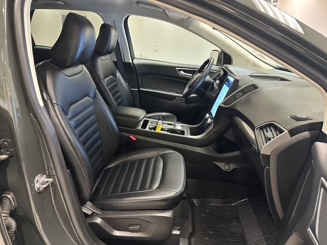 Certified 2024 Ford Edge SEL w/ Convenience Package AWD/4WD image 5