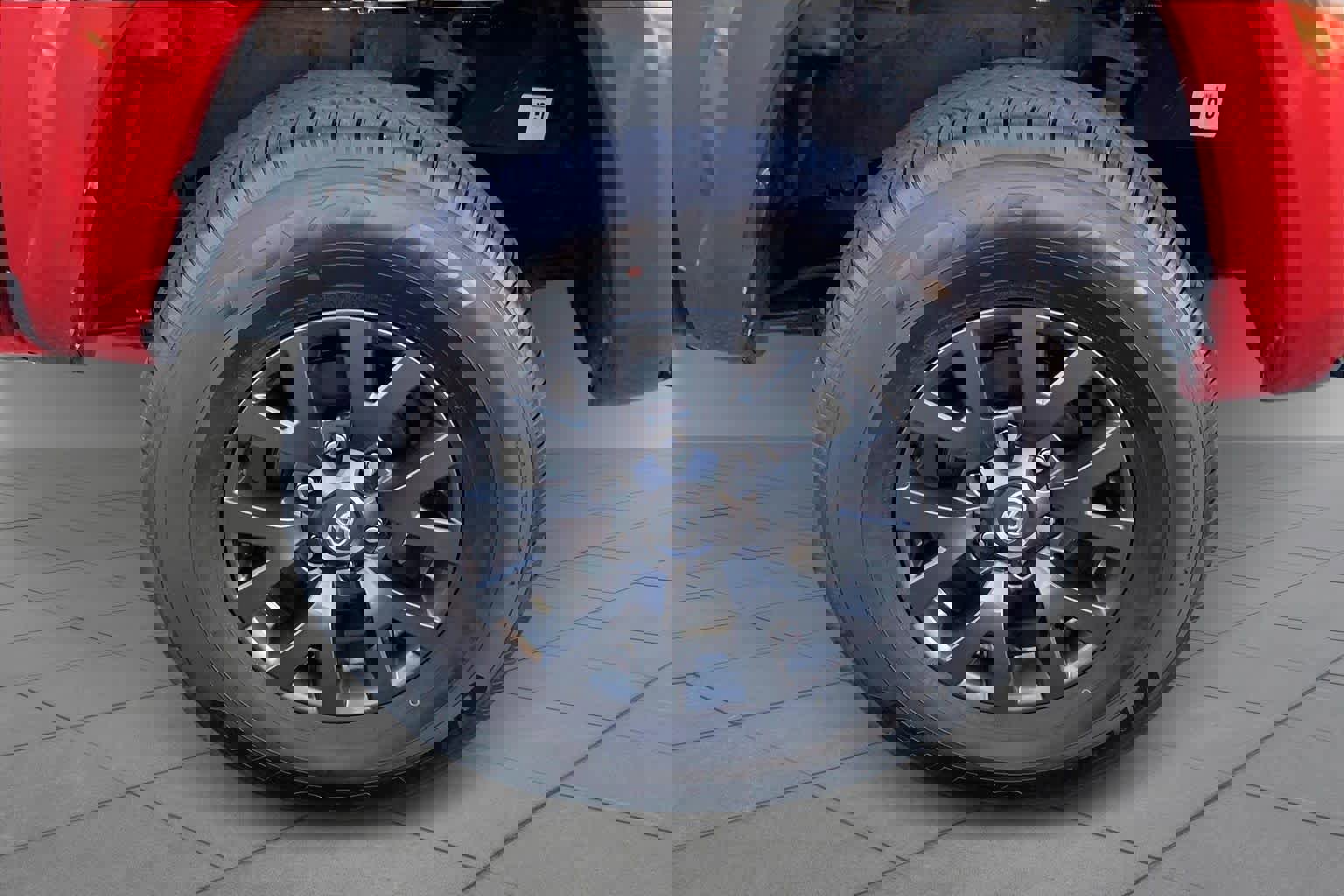 Used 2023 Toyota Tacoma SR5 w/ Technology Package image 13