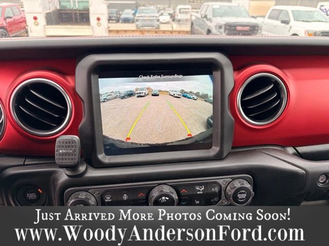 Used 2022 Jeep Wrangler Unlimited Rubicon w/ Xtreme Recon 35" Tire Package image 11