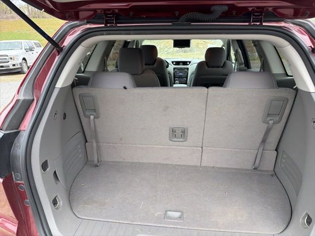 Used 2017 Chevrolet Traverse LT w/ Traveler's Package AWD/4WD image 11