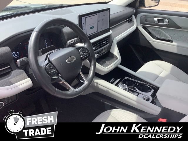 Certified 2025 Ford Explorer Platinum w/ LUX Leather Package AWD/4WD image 8
