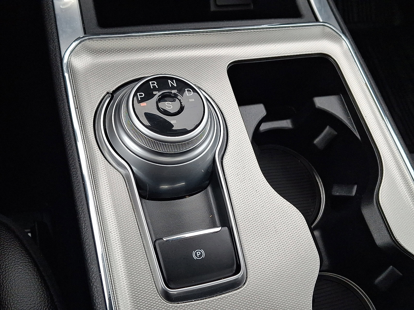 Certified 2024 Ford Edge ST w/ Equipment Group 401A image 15