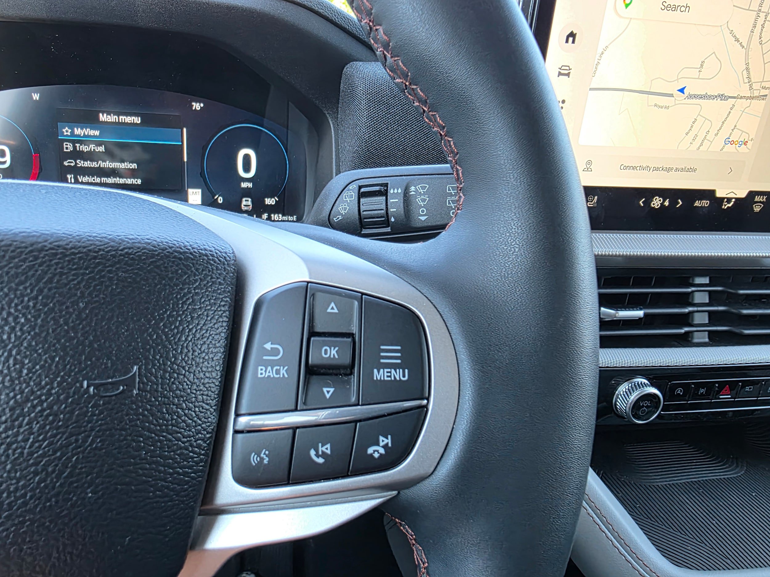Certified 2025 Ford Explorer Active w/ Active Comfort Package AWD/4WD image 16