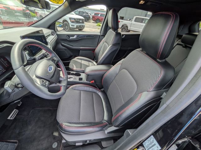 Certified 2023 Ford Escape ST-Line w/ Tech Pack #1 AWD/4WD image 8