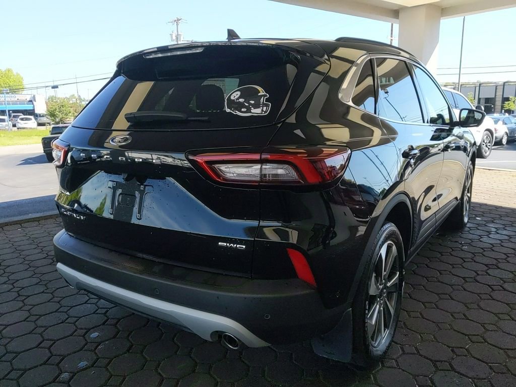 Certified 2023 Ford Escape Platinum w/ Premium Technology Package AWD/4WD image 6