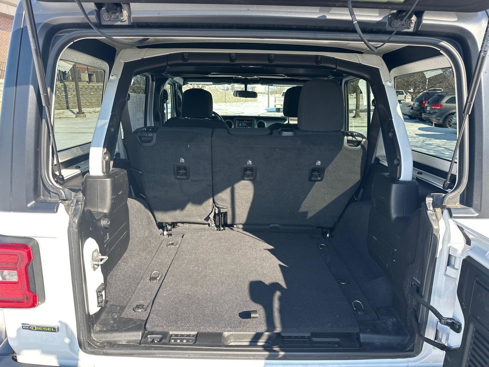 Used 2021 Jeep Wrangler Unlimited Sport image 19